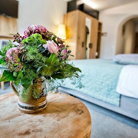 Historisches Gasthaus Hotel Hirschen Horn Gaienhofen  Exteriör bild