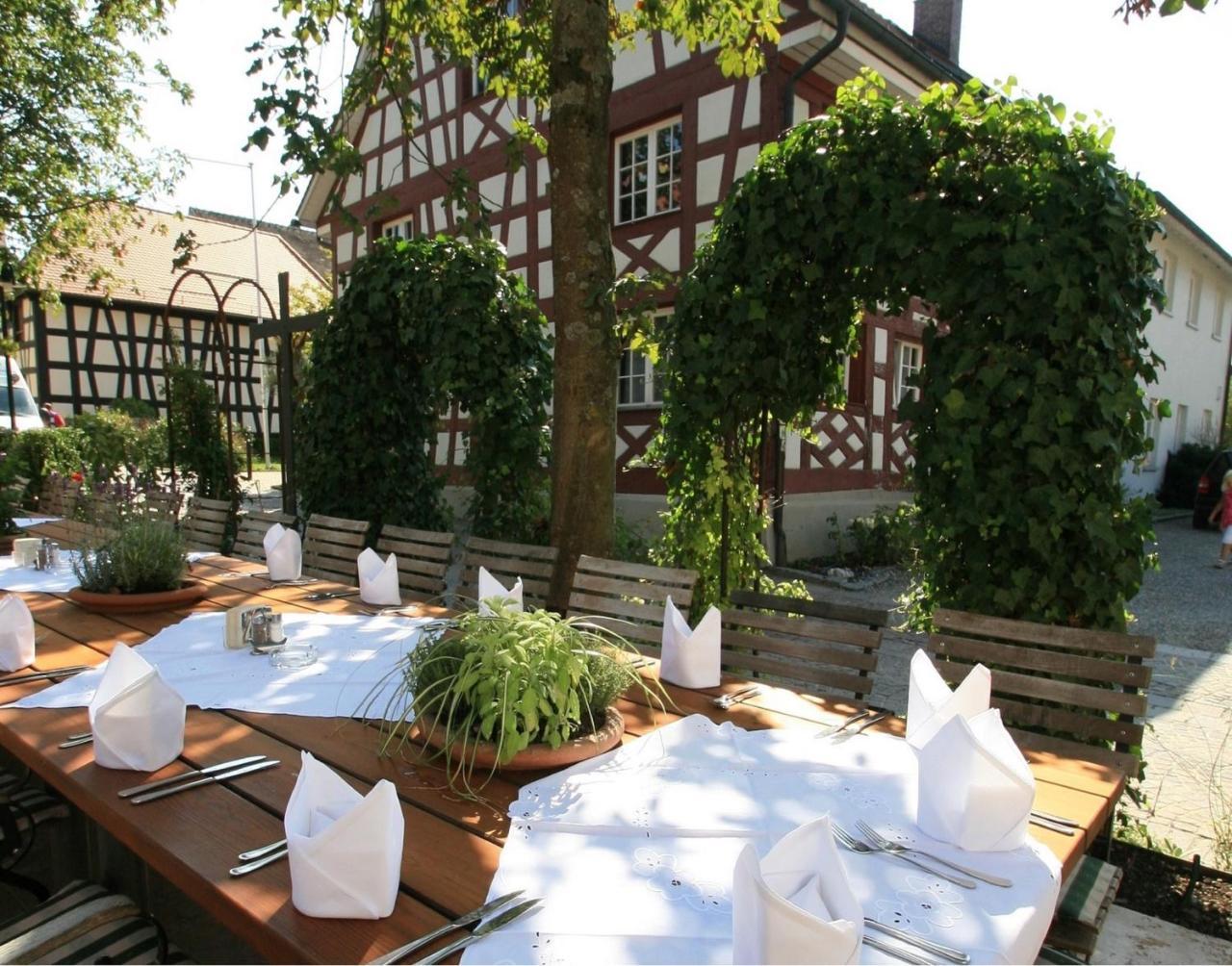 Historisches Gasthaus Hotel Hirschen Horn Gaienhofen  Exteriör bild